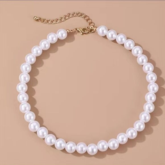 Pearl Tone Beaded Necklaces Women's Fashion Jewelry - Picture 3 of 10